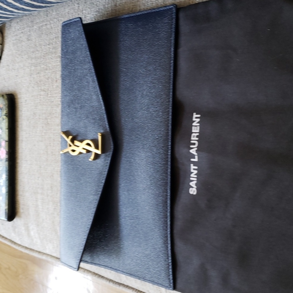 Ysl clutch